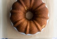 Simple Secrets for a Stunning Bundt Cake Glaze