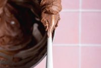 Whip Up 5-Minute Vegan Chocolate Frosting