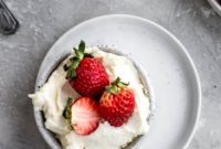 Indulgent Mascarpone Frosting: 10-Minute Perfection